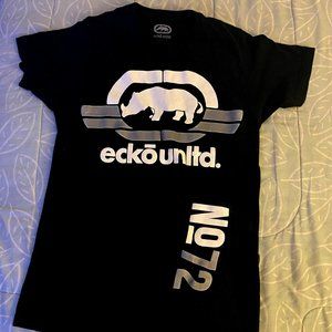 Men black shirt with writing in black gray and white